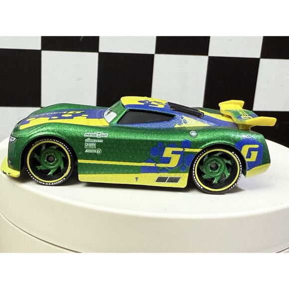 Disney Pixar Cars 3 - Eric Braker 1:55 LOOSE - Picture 4 of 7